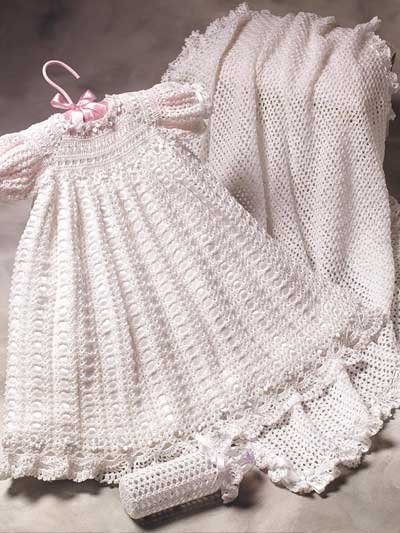 Вязанное ажурное платье для малышки